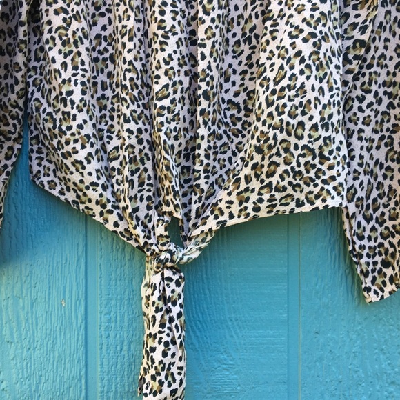 Free People Off Shoulder Cheetah Pink Bell Blouse Top Shirt Leopard Tie Front S - Picture 4 of 8